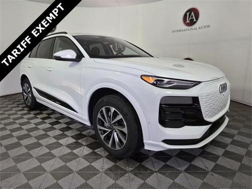 2025 Audi Q6 e-tron Premium quattro