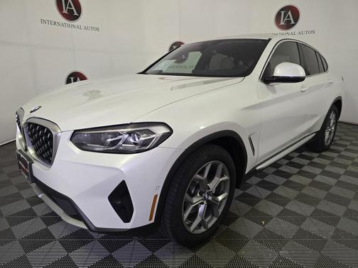 2022 BMW X4 xDrive30i