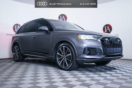 Samurai Gray Metallic 2023 Audi Q7 55 Prestige