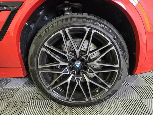 2022 BMW X6 M Base
