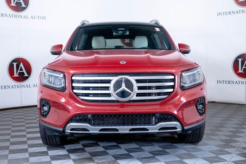 MANUFAKTUR Patagonia Red Metallic 2026 Mercedes-Benz GLB 250 4MATIC