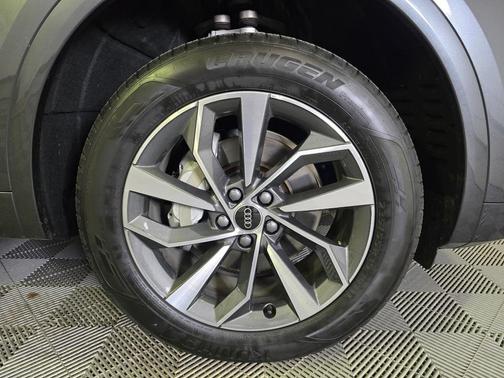 2025 Audi Q5 45 S line Premium Plus