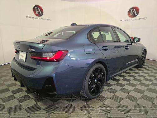 Arctic Race Blue Metallic 2026 BMW 330 xDrive NA