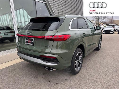 District Green Metallic 2025 Audi Q5 Premium Plus TFSI quattro S tronic