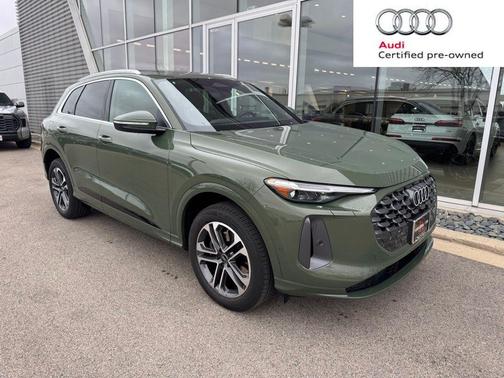 District Green Metallic 2025 Audi Q5 Premium Plus TFSI quattro S tronic