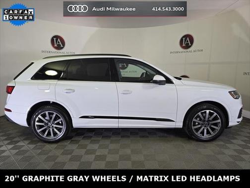 2022 Audi Q7 45 Premium Plus