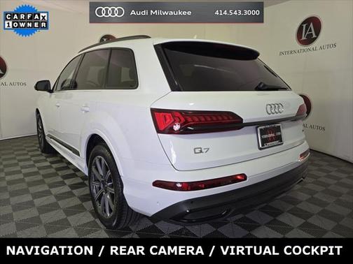 2022 Audi Q7 45 Premium Plus