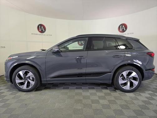 2025 Audi Q6 e-tron Premium Plus quattro