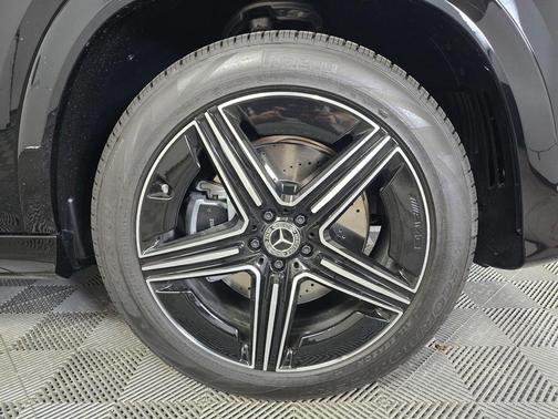 Black 2026 Mercedes-Benz GLE 350 4MATIC
