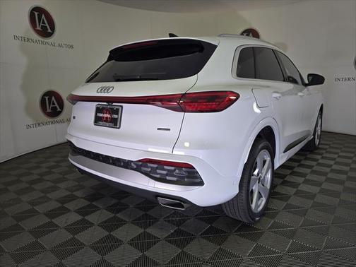 2025 Audi Q5 Premium Plus