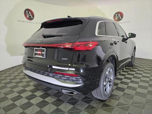 2025 Audi Q5 Premium Plus
