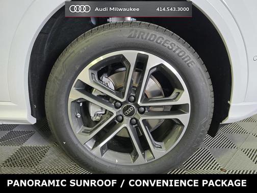 2025 Audi Q5 Premium TFSI quattro S tronic