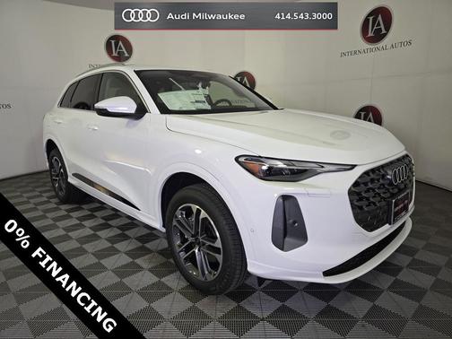 2025 Audi Q5 Premium TFSI quattro S tronic