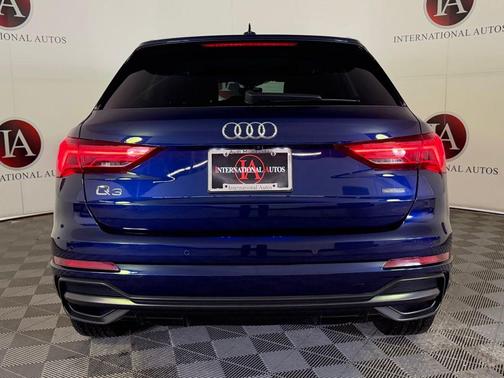2022 Audi Q3 45 S line Premium