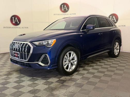 2022 Audi Q3 45 S line Premium