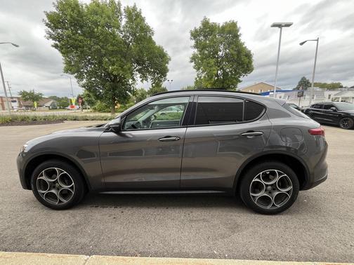 2018 Alfa Romeo Stelvio Sport