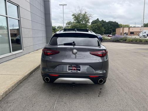 2018 Alfa Romeo Stelvio Sport