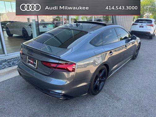 Daytona Gray Pearl Effect 2023 Audi A5 Sportback 45 S Line Prestige