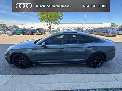 Daytona Gray Pearl Effect 2023 Audi A5 Sportback 45 S Line Prestige