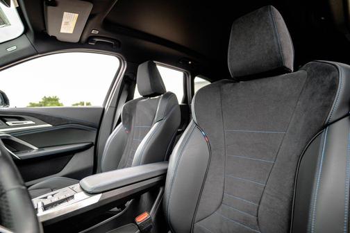 Black Sapphire Metallic 2026 BMW X1 xDrive28i