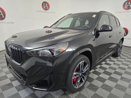 Black Sapphire Metallic 2026 BMW X1 xDrive28i