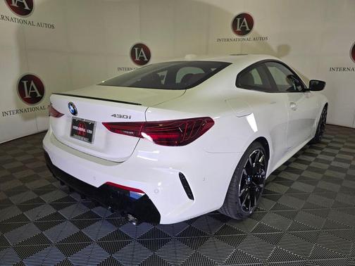 Alpine White 2026 BMW 430 i xDrive