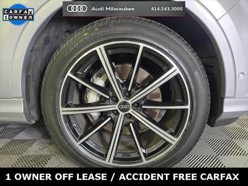 2022 Audi Q7 55 Premium Plus