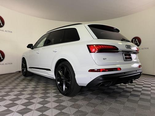 2026 Audi Q7 55 Premium Plus