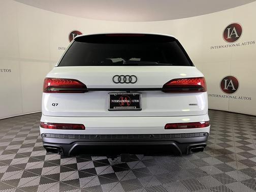 2026 Audi Q7 55 Premium Plus