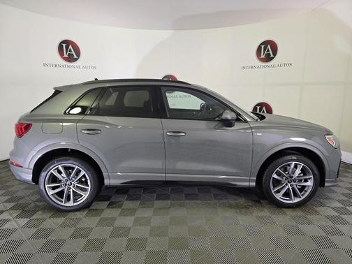 2025 Audi Q3 Premium 45 TFSI S line quattro Tiptronic