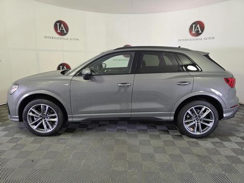 2025 Audi Q3 Premium 45 TFSI S line quattro Tiptronic