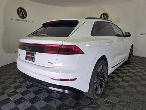 2025 Audi Q8 55 Premium Plus