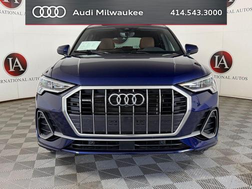 Navarra Blue Metallic 2023 Audi Q3 45 S line Premium Plus