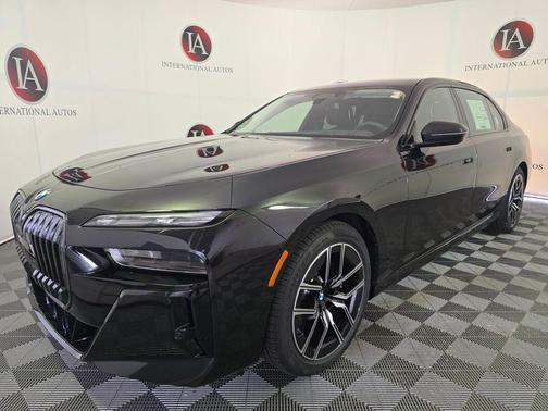 Black Sapphire Metallic 2025 BMW 760 i xDrive