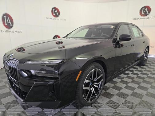 2025 BMW 760 i xDrive