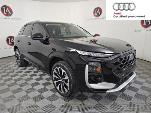 Mythos Black Metallic 2026 Audi Q3 TFSI quattro S tronic