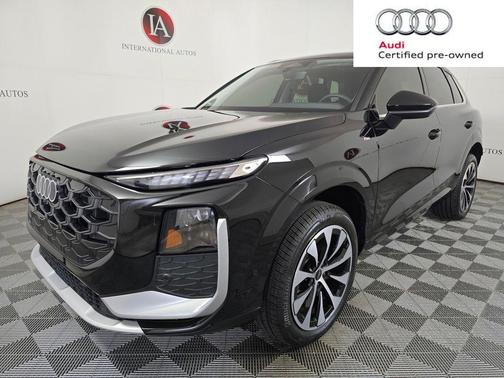 Mythos Black Metallic 2026 Audi Q3 TFSI quattro S tronic