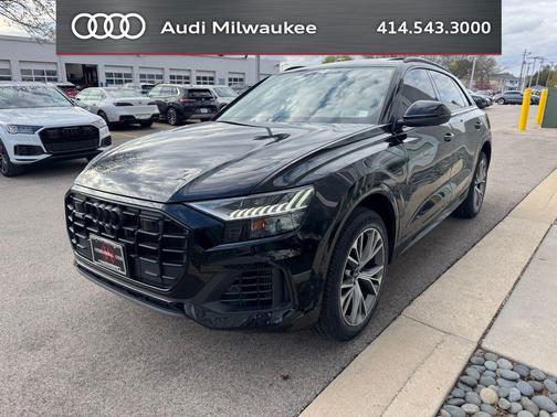 Mythos Black Metallic 2023 Audi Q8 55 Premium