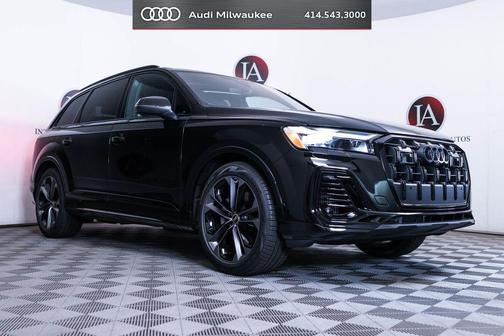 Mythos Black Metallic 2026 Audi Q7 55 Premium Plus