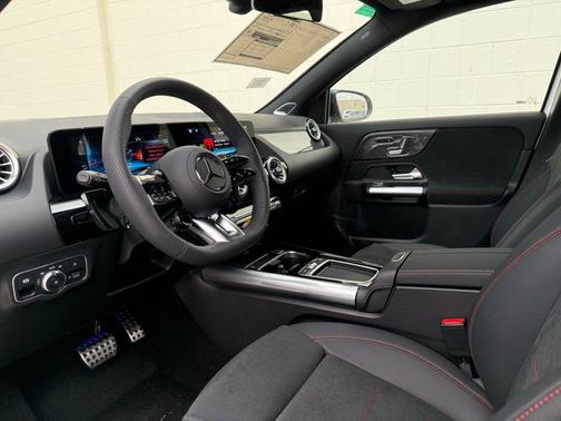 Polar White 2026 Mercedes-Benz AMG GLA 35 4MATIC