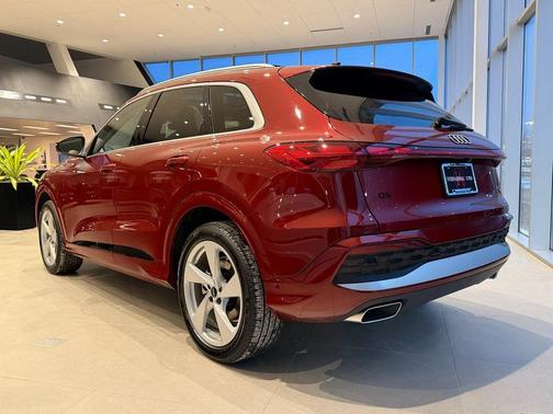 2025 Audi Q5 Prestige TFSI quattro S tronic