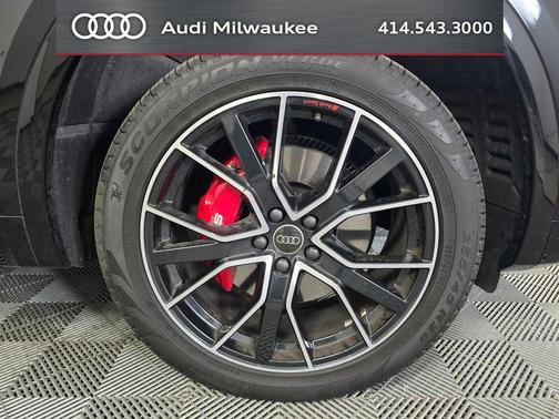 Mythos Black Metallic 2025 Audi SQ5 3.0T Premium Plus