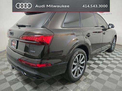 Tamarind Brown Metallic 2023 Audi Q7 45 Premium Plus