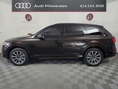 Tamarind Brown Metallic 2023 Audi Q7 45 Premium Plus