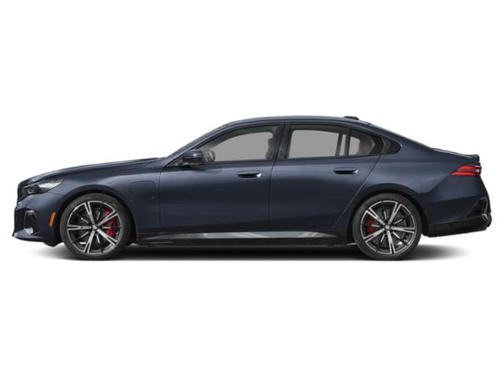 Carbon Black Metallic 2026 BMW 550e xDrive