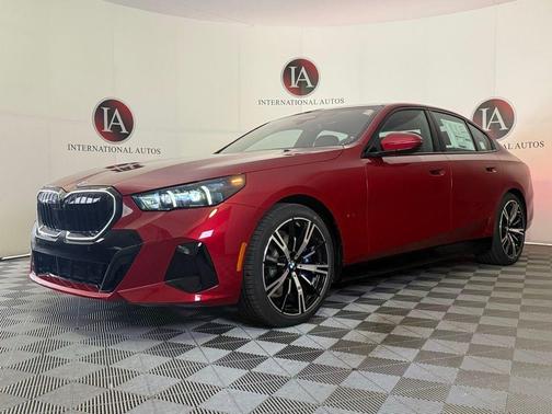 Vegas Red Metallic 2026 BMW 530 xDrive