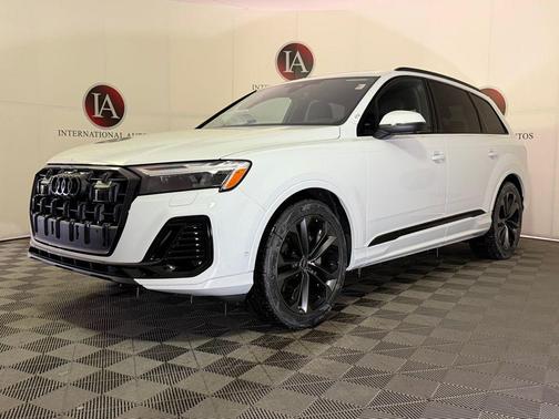 2026 Audi Q7 55 Premium Plus