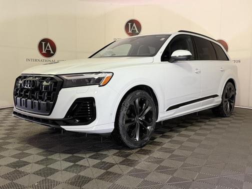 2026 Audi Q7 55 Premium Plus