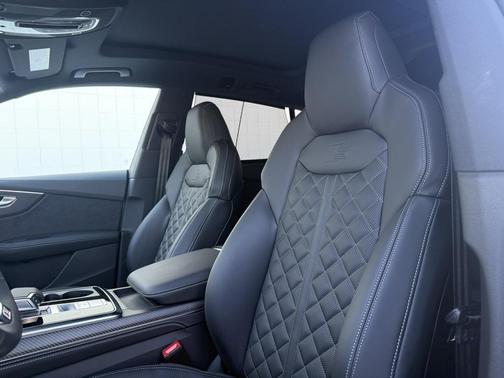 2026 Audi SQ8 4.0T Premium Plus