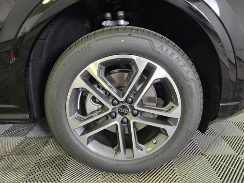2025 Audi Q5 Premium Plus TFSI quattro S tronic